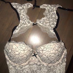 32D Victoria’s Secret white and black lace longline bra